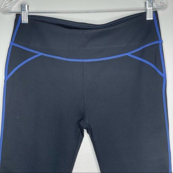 Fabletics Black Lima Capri cropped leggings medium - Picture 3 of 8